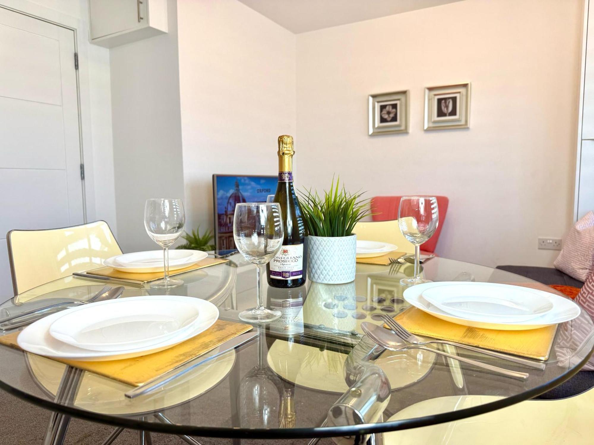 Walnut Flats-F5, Stylish 1-Bedroom - Parking, Netflix, Wifi - Close To Oxford, Bicester & Blenheim Palace Kidlington Exteriér fotografie