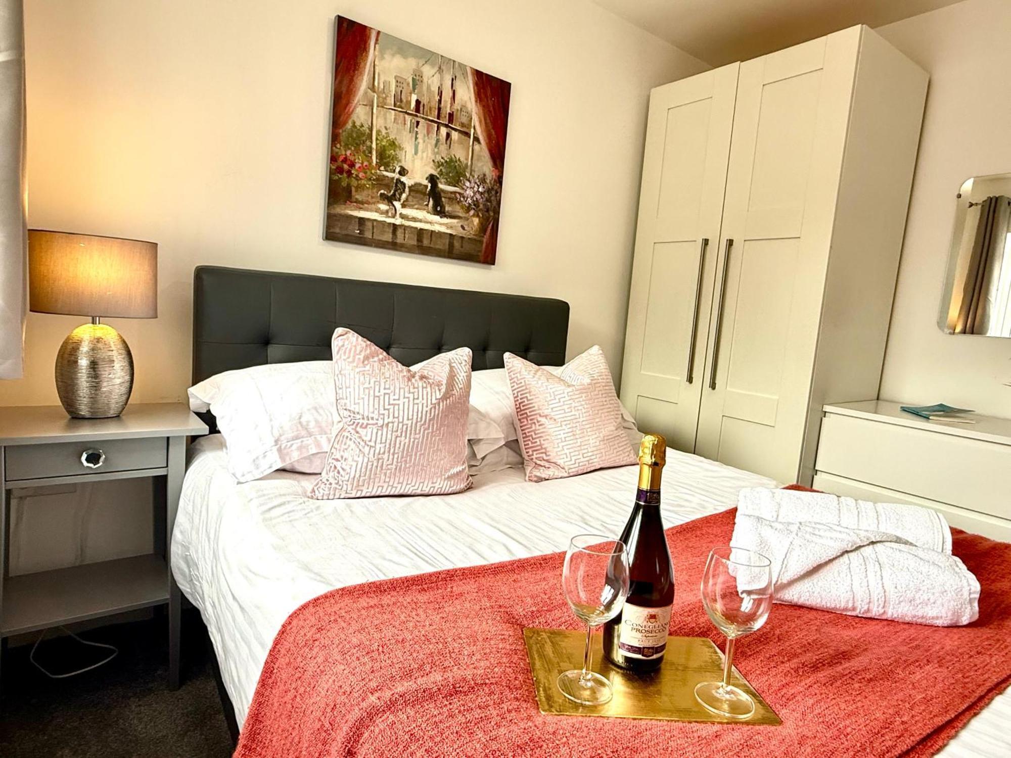 Walnut Flats-F5, Stylish 1-Bedroom - Parking, Netflix, Wifi - Close To Oxford, Bicester & Blenheim Palace Kidlington Exteriér fotografie