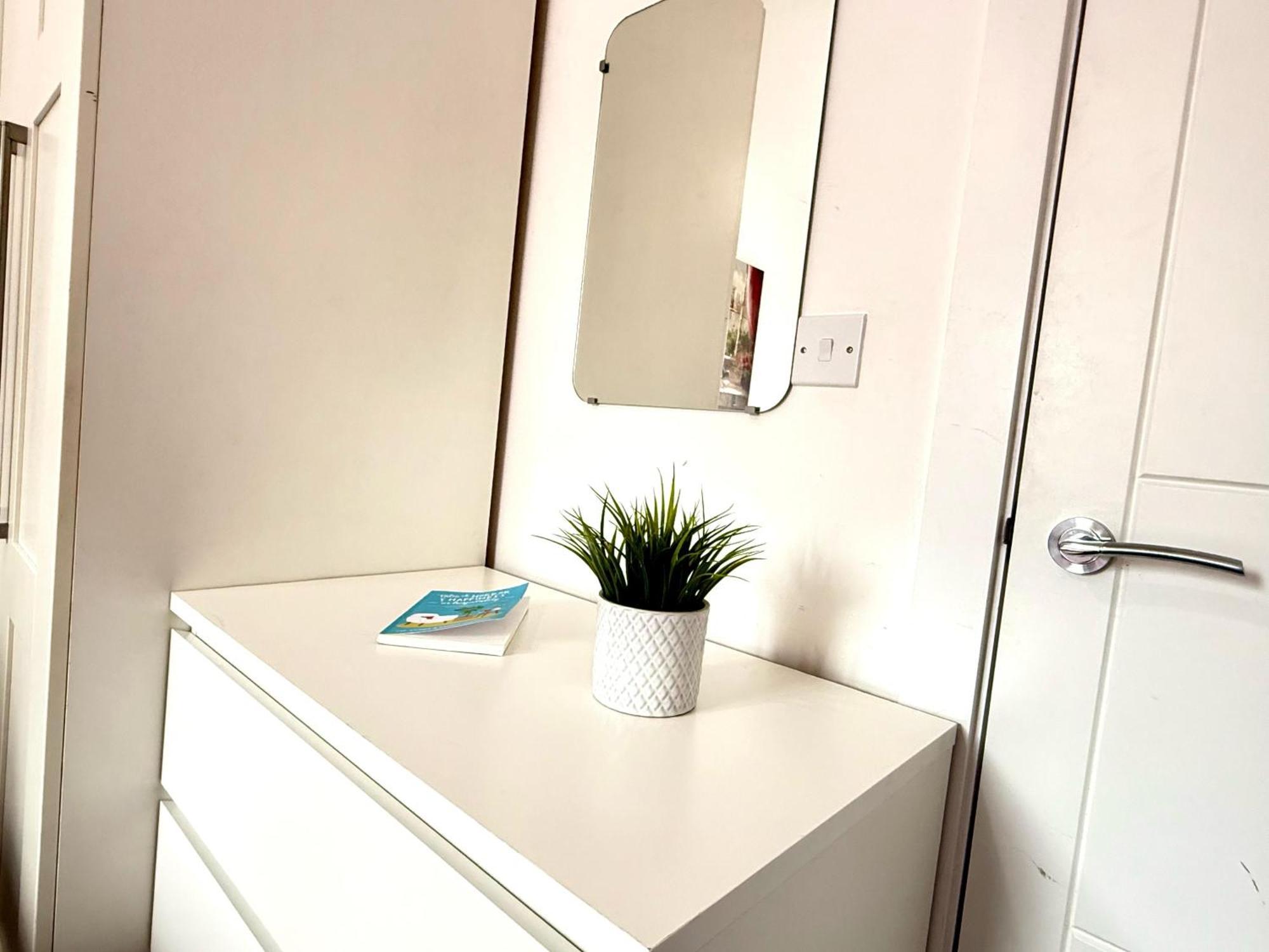 Walnut Flats-F5, Stylish 1-Bedroom - Parking, Netflix, Wifi - Close To Oxford, Bicester & Blenheim Palace Kidlington Exteriér fotografie